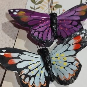 Lot of 4 whimsical Raised Relief Colorful My Garden Friends Butterflies